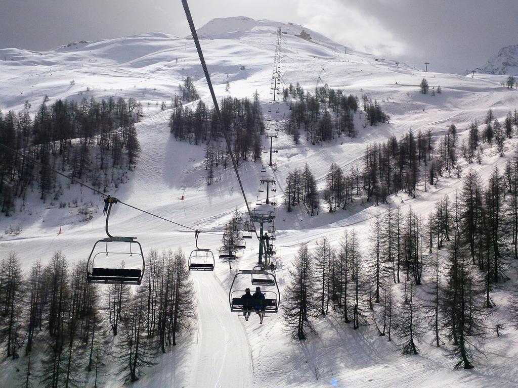 Hotel Shackleton Mountain Resort Sestrières Extérieur photo