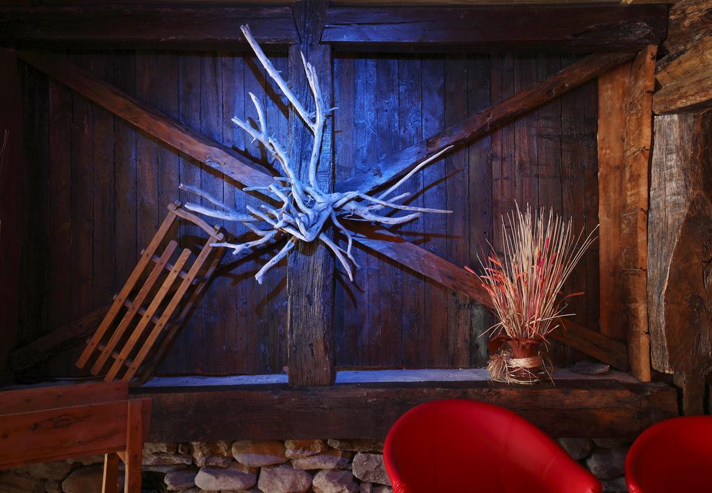 Hotel Shackleton Mountain Resort Sestrières Extérieur photo