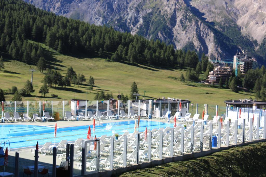 Hotel Shackleton Mountain Resort Sestrières Extérieur photo