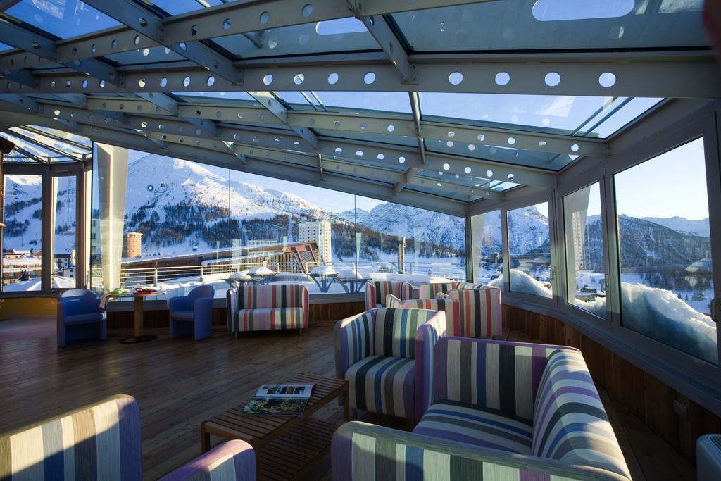 Hotel Shackleton Mountain Resort Sestrières Extérieur photo